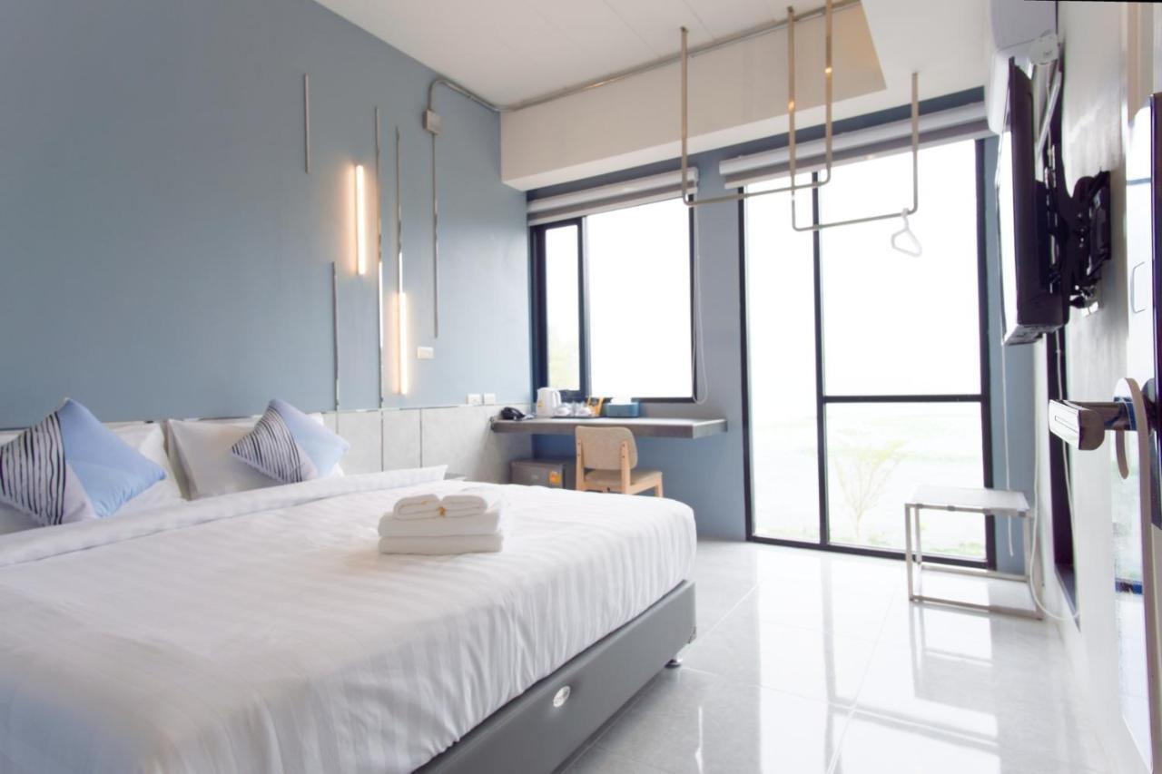 Abizz Hotel Kwanphayao Bagian luar foto