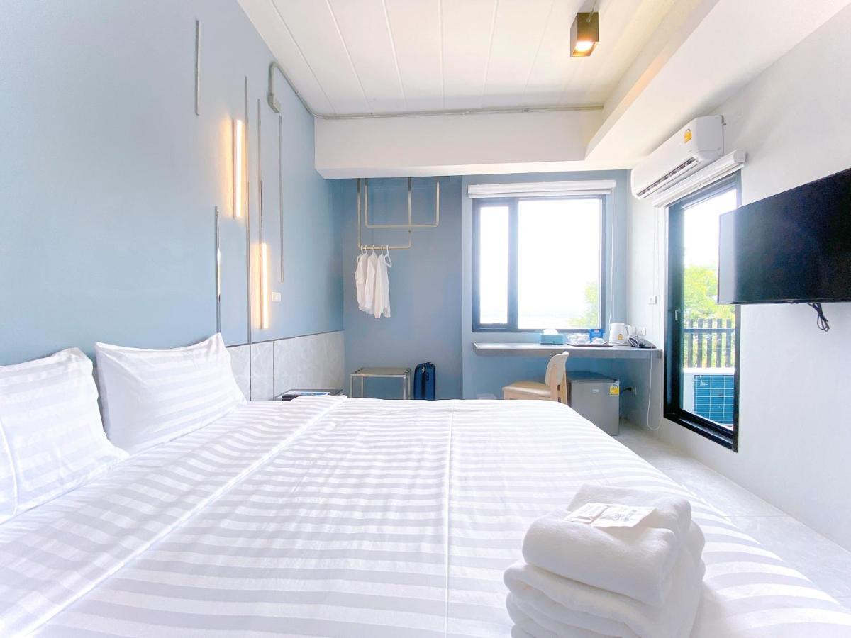 Abizz Hotel Kwanphayao Bagian luar foto